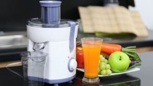 Hướng dẫn cách vệ sinh và bảo quản máy ép trái cây bền bỉ - eshop01